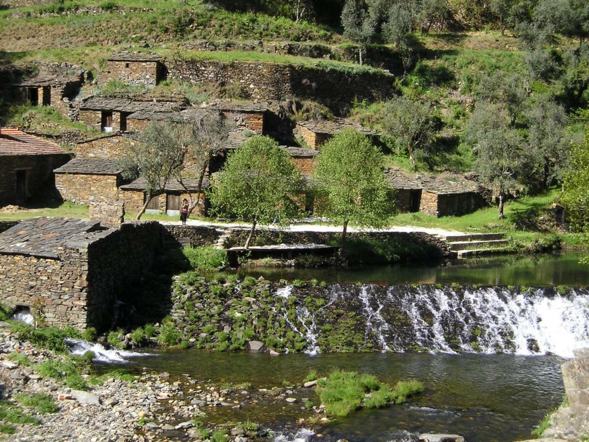 A Charming , Traditional Cottage At Quinta Da Ribeira Вила-Нова-ди-Пояриш Экстерьер фото
