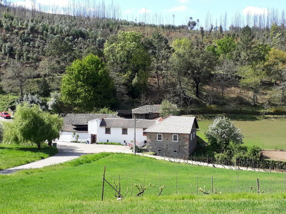 A Charming , Traditional Cottage At Quinta Da Ribeira Вила-Нова-ди-Пояриш Экстерьер фото