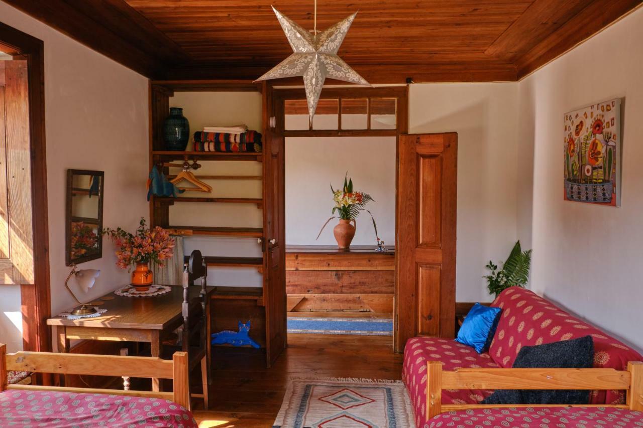 A Charming , Traditional Cottage At Quinta Da Ribeira Вила-Нова-ди-Пояриш Экстерьер фото