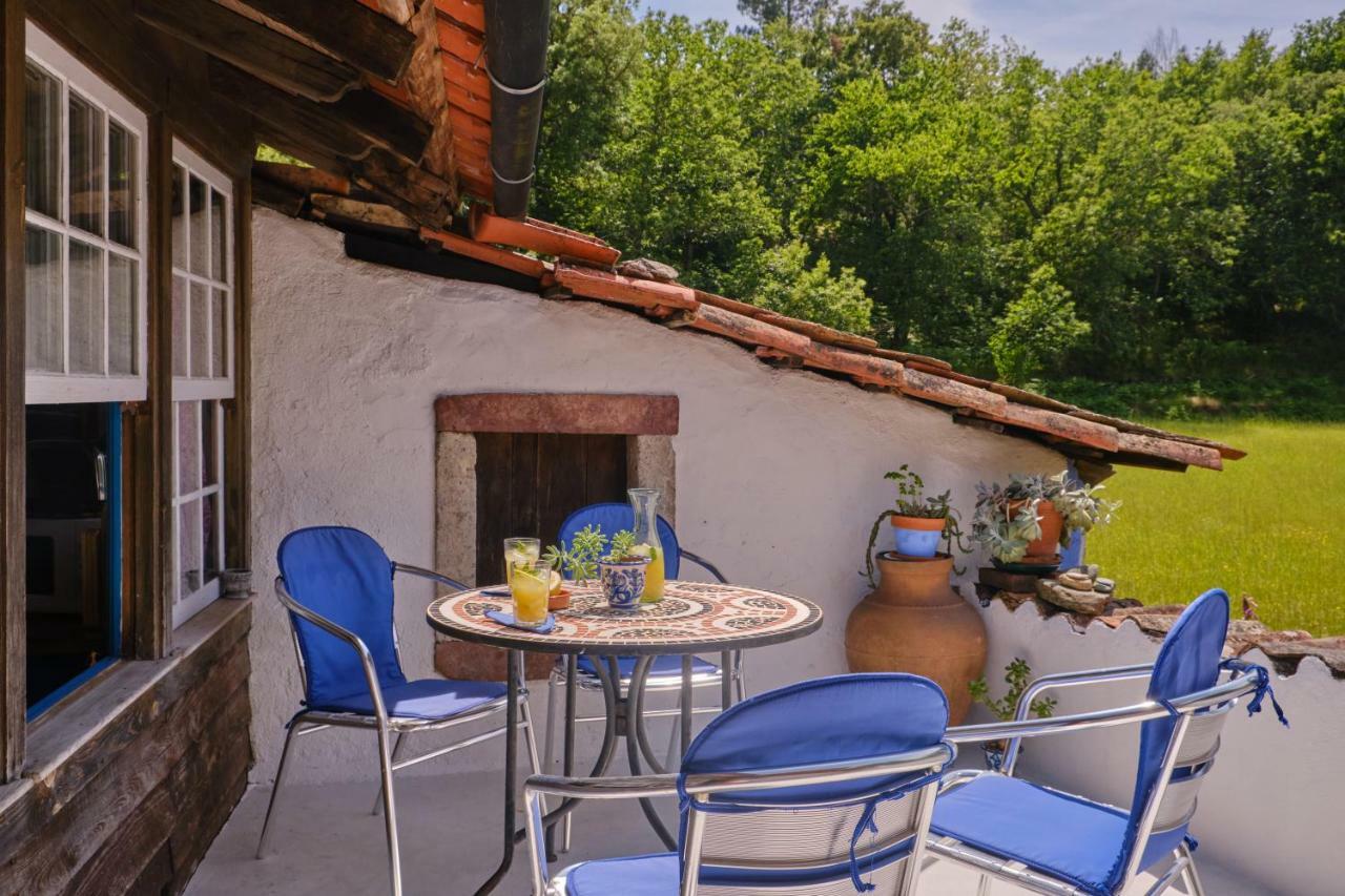 A Charming , Traditional Cottage At Quinta Da Ribeira Вила-Нова-ди-Пояриш Экстерьер фото