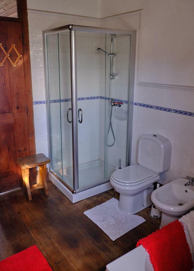 A Charming , Traditional Cottage At Quinta Da Ribeira Вила-Нова-ди-Пояриш Экстерьер фото