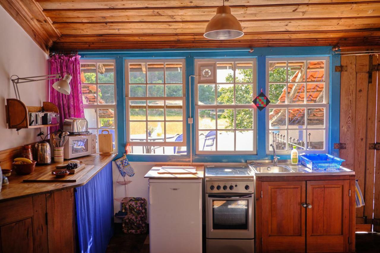 A Charming , Traditional Cottage At Quinta Da Ribeira Вила-Нова-ди-Пояриш Экстерьер фото